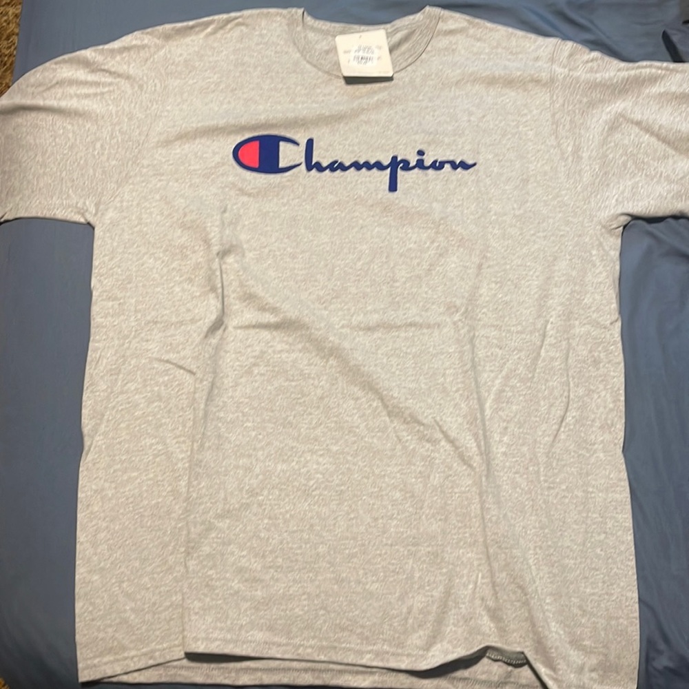 Champion Tee shirt